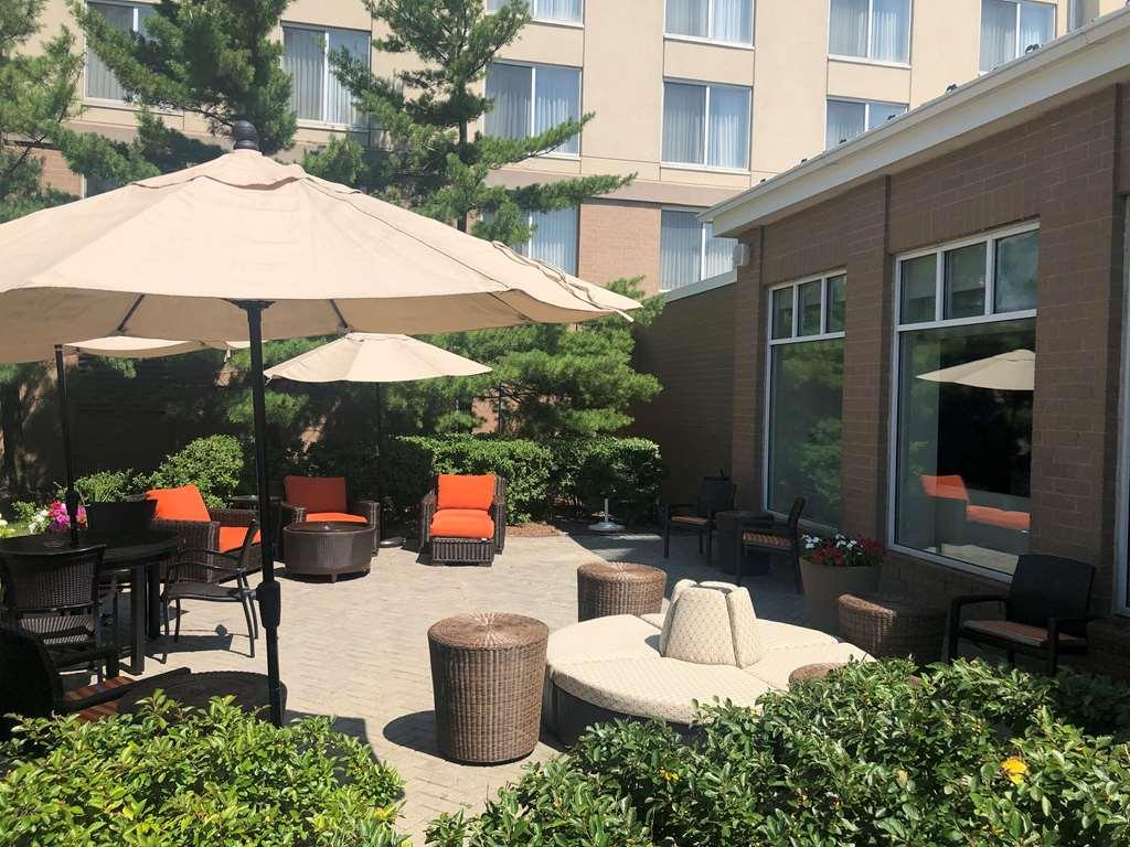 Hilton Garden Inn אדיסון מראה חיצוני תמונה
